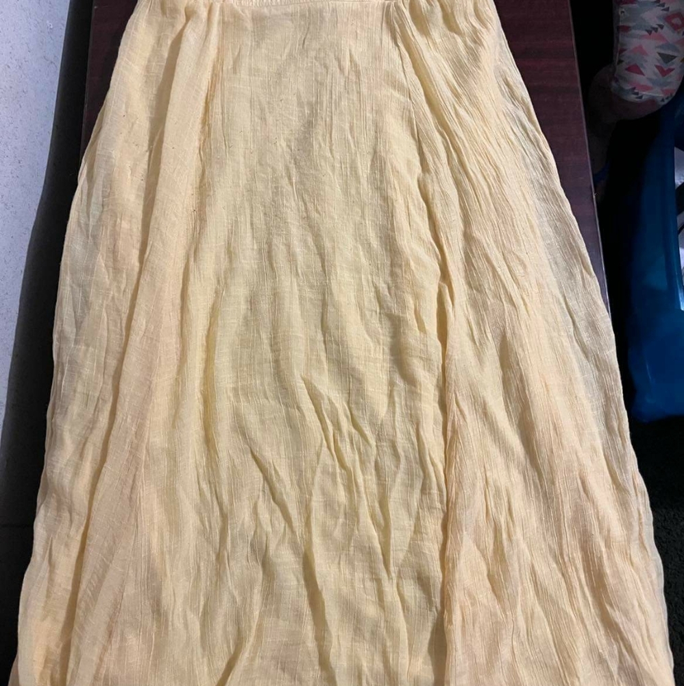 Yellow skirt